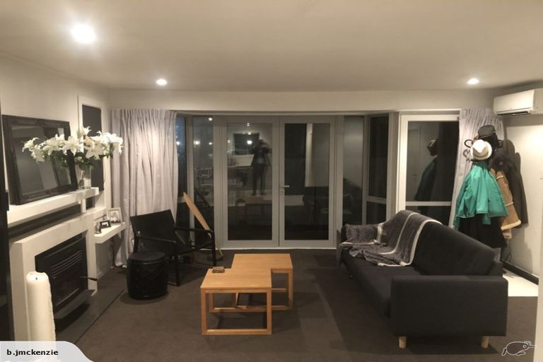 Photo of property in 1/16 Holly Road, St Albans, Christchurch, 8014