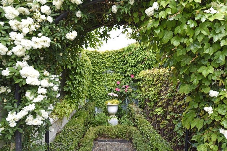 Photo of property in 2/6 Gatonby Place, Avonhead, Christchurch, 8042