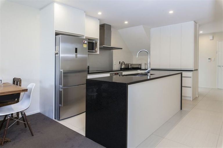 Photo of property in 3/24 Eversleigh Street, St Albans, Christchurch, 8014