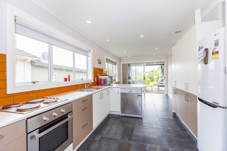 Photo of property in 18 Toi Street, Tawhero, Whanganui, 4501