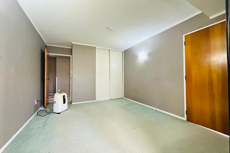 Photo of property in 78 Harmel Road, Glendene, Auckland, 0602