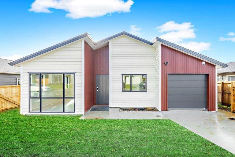 Photo of property in 8 Olivia Road, Pukekohe, 2120