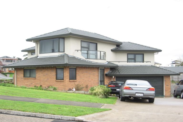 Photo of property in 2 Kumar Place, The Gardens, Auckland, 2105