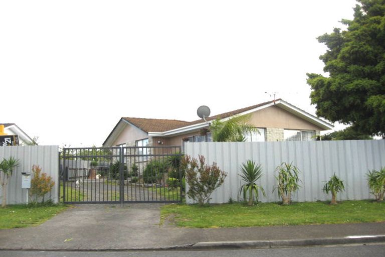 Photo of property in 148 Chichester Drive, Rosehill, Papakura, 2113