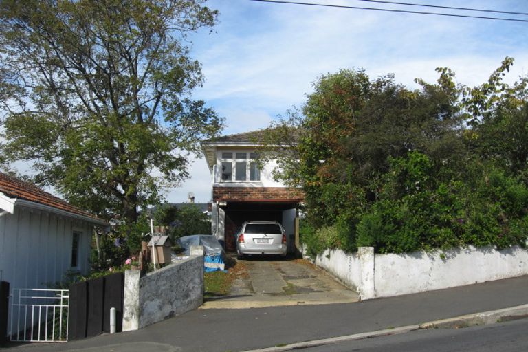 Photo of property in 11 Middleton Road, Kew, Dunedin, 9012