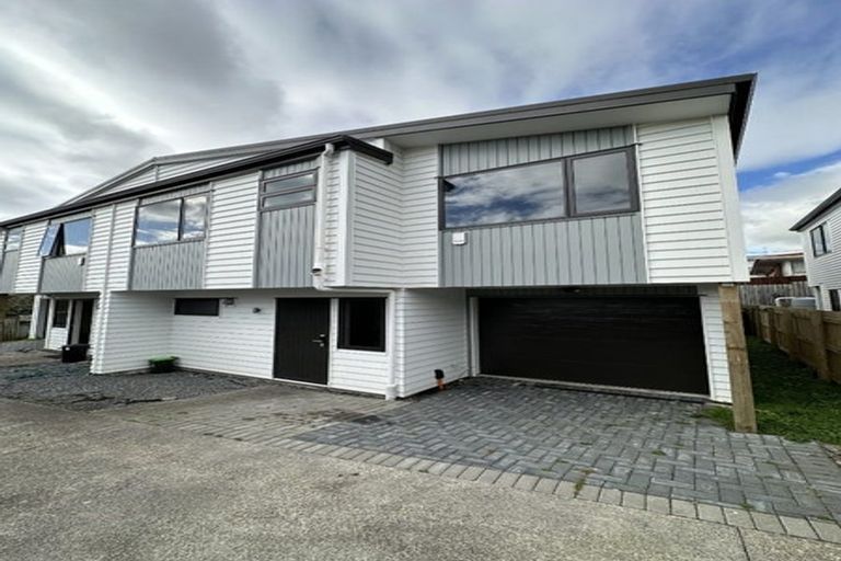 Photo of property in 44c Friesian Drive, Mangere, Auckland, 2022