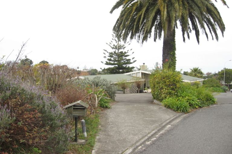 Photo of property in 14 Ormond Road, Hospital Hill, Napier, 4110