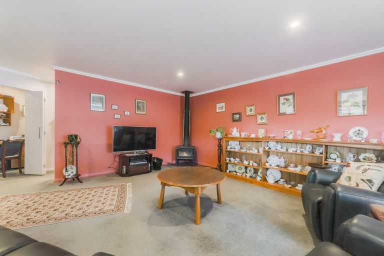 Photo of property in 5 Nautique Place, Waikawa, Picton, 7220