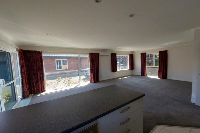 Photo of property in 1/33 Clemow Road, Fitzroy, New Plymouth, 4312