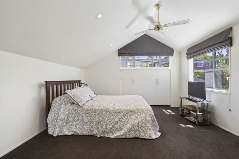 Photo of property in 2/2 Jutland Street, Mairangi Bay, Auckland, 0630