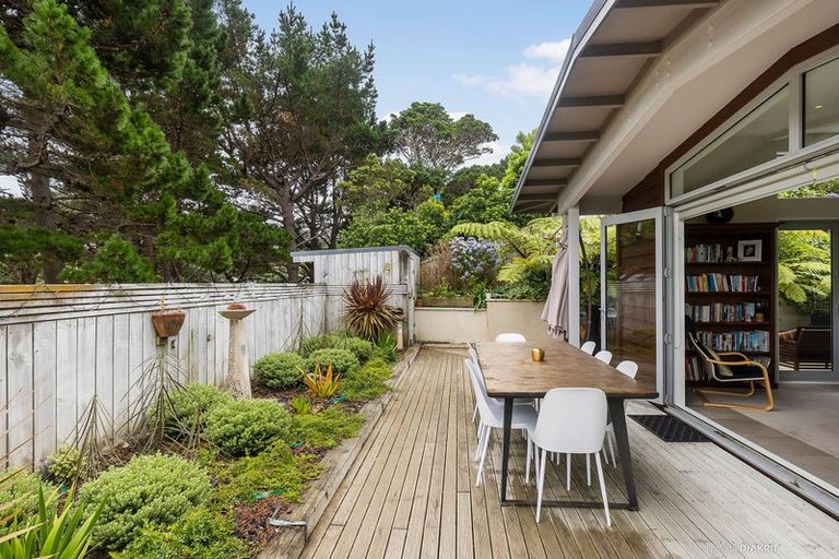 Photo of property in 35 Finnimore Terrace, Vogeltown, Wellington, 6021