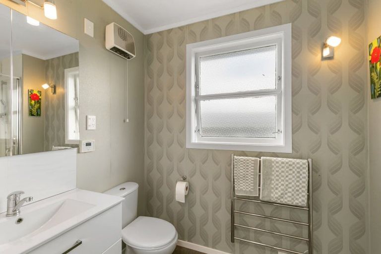 Photo of property in 13 Burn Street, Levin, 5510