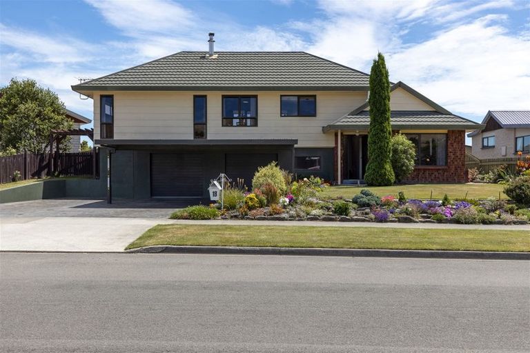 Photo of property in 18 Hillcrest Avenue, Witherlea, Blenheim, 7201
