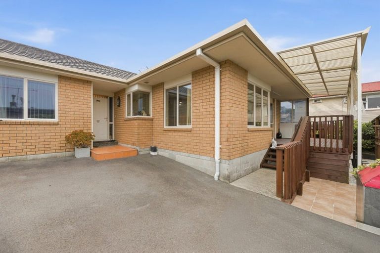 Photo of property in 30b Pooles Road, Greerton, Tauranga, 3112