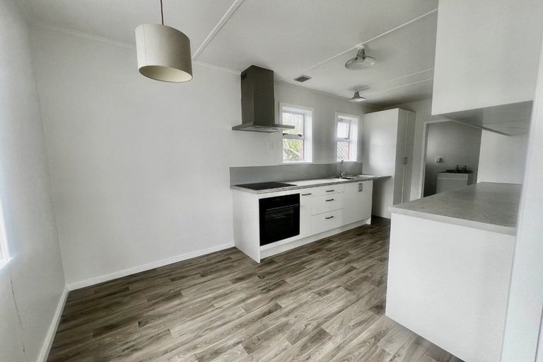 Photo of property in 8 Gillespie Street, Taita, Lower Hutt, 5011