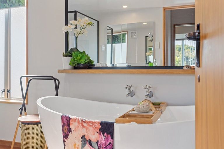 Photo of property in 1/144a Yaldhurst Road, Sockburn, Christchurch, 8042