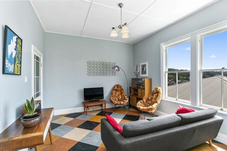 Photo of property in 205 Melbourne Road, Island Bay, Wellington, 6023
