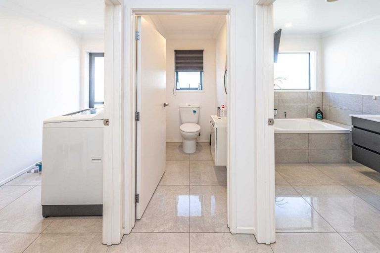 Photo of property in 15 Jackson Street, College Estate, Whanganui, 4500