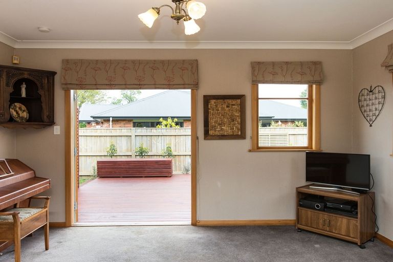 Photo of property in 146 Kelvin Grove Road, Kelvin Grove, Palmerston North, 4414