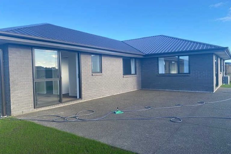 Photo of property in 139 Shillingford Boulevard, Rolleston, 7615