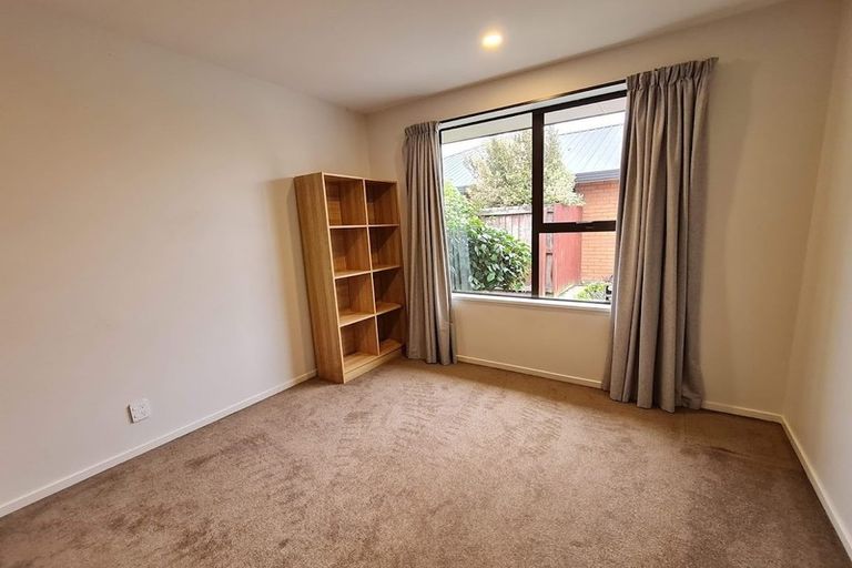 Photo of property in 2/6 Topaz Place, Bishopdale, Christchurch, 8053