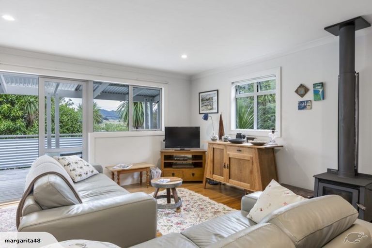 Photo of property in 99 Woodcocks Road, Warkworth, 0910