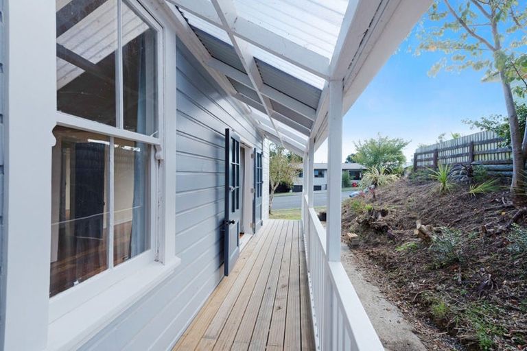 Photo of property in 73 Awatea Street, Ranui, Porirua, 5024