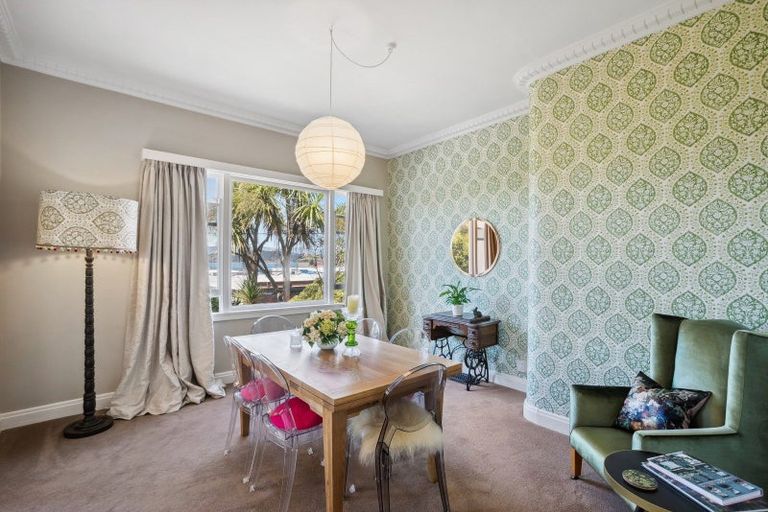 Photo of property in 11a Stowe Hill, Thorndon, Wellington, 6011