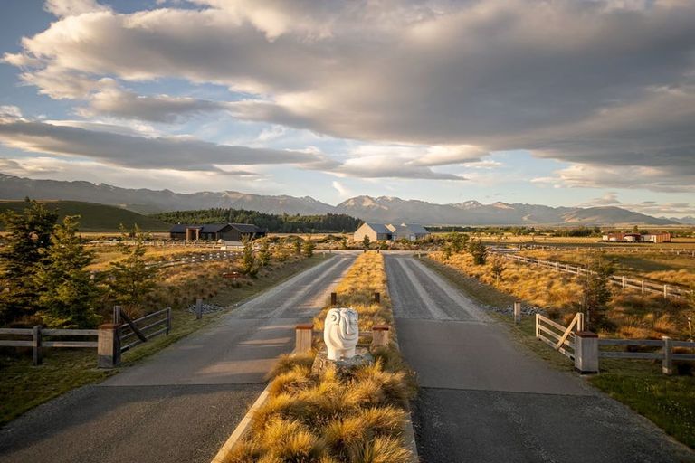 Photo of property in 25 Musterers Way, Ben Ohau, Twizel, 7999