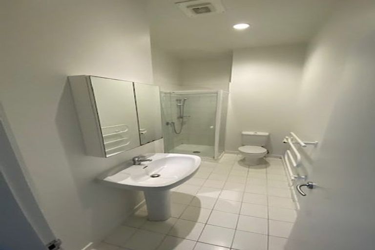 Photo of property in Mendosa Terraces Apartments, 13/9 Ebor Street, Te Aro, Wellington, 6011