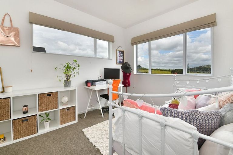 Photo of property in 9 Kaipuke Crescent, Gulf Harbour, Whangaparaoa, 0930