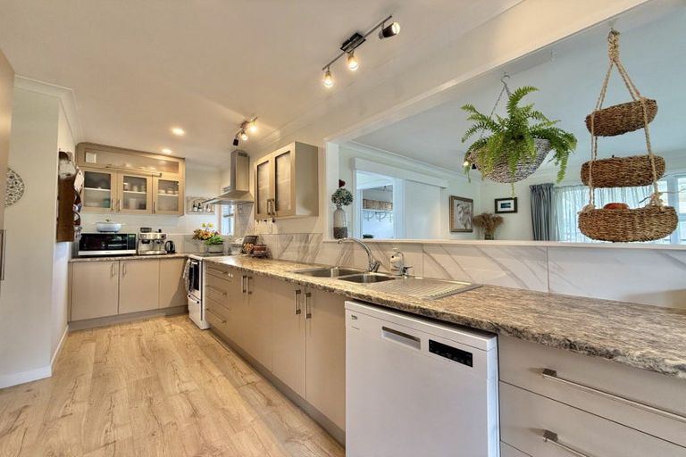 Photo of property in 51 Aotea Crescent, Tokoroa, 3420