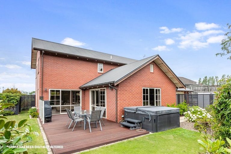 Photo of property in 9 Strathmore Gardens, Burwood, Christchurch, 8061