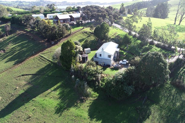 Photo of property in 15 Fosters Road, Mangonui, 0494