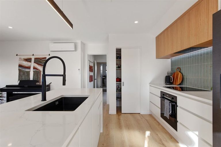 Photo of property in 1 Akiraho Lane, Halswell, Christchurch, 8025