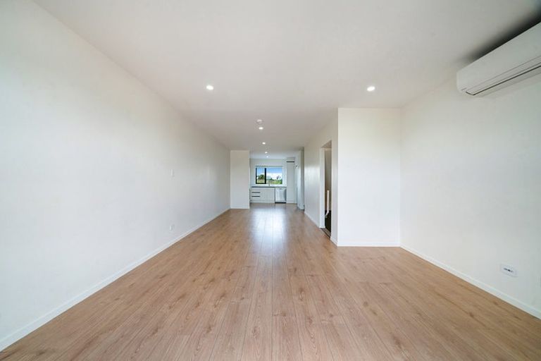 Photo of property in 5 Mataitai Road, Hobsonville, Auckland, 0618