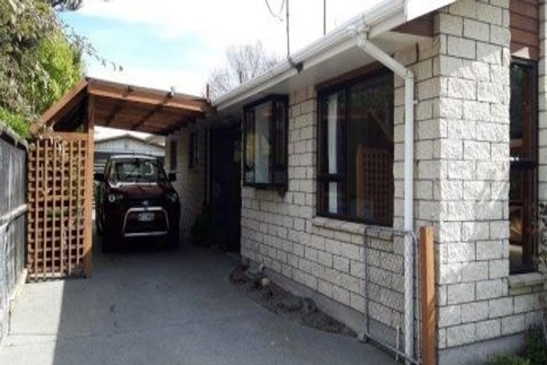 Photo of property in 17 Watson Place, Rangiora, 7400