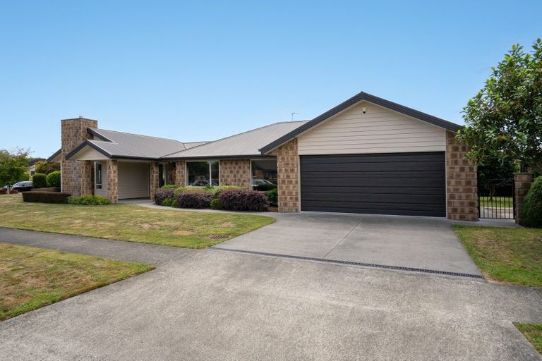 Photo of property in 10 Cooper Crescent, Cambridge, 3434