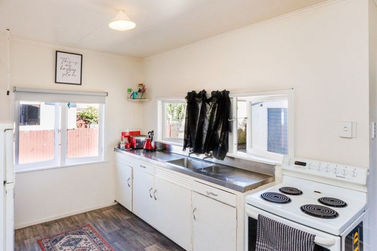 Photo of property in 22 Havill Street, Takaro, Palmerston North, 4410
