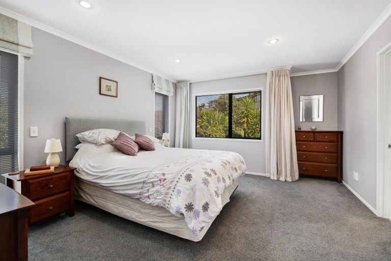 Photo of property in 30 Bayview Park Lane, Orewa, 0931