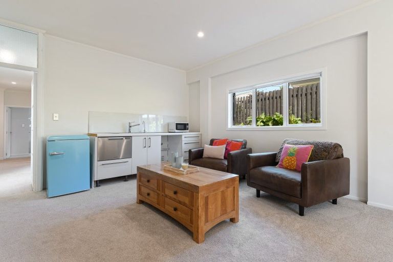 Photo of property in 19 Darraghs Road, Brookfield, Tauranga, 3110