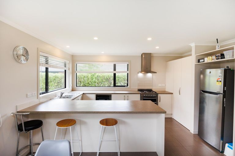 Photo of property in 4 Arena Court, Palmerston North, 4410