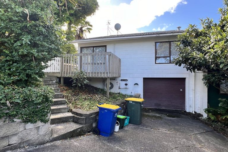 Photo of property in 1/4 Braund Place, Glenfield, Auckland, 0629
