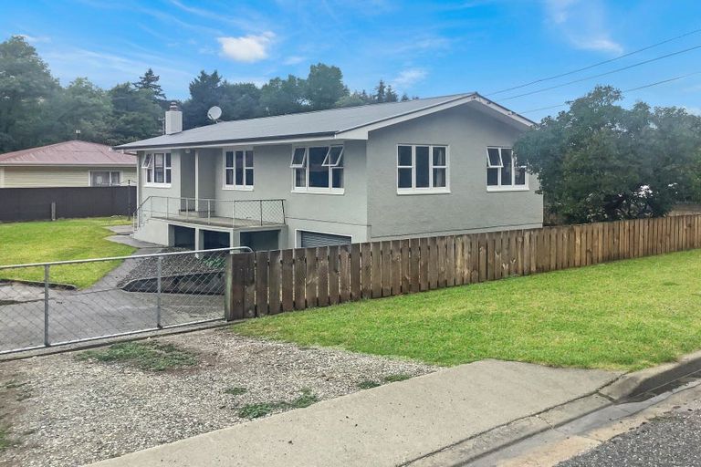 Photo of property in 6 Smith Street, Roxburgh, 9500