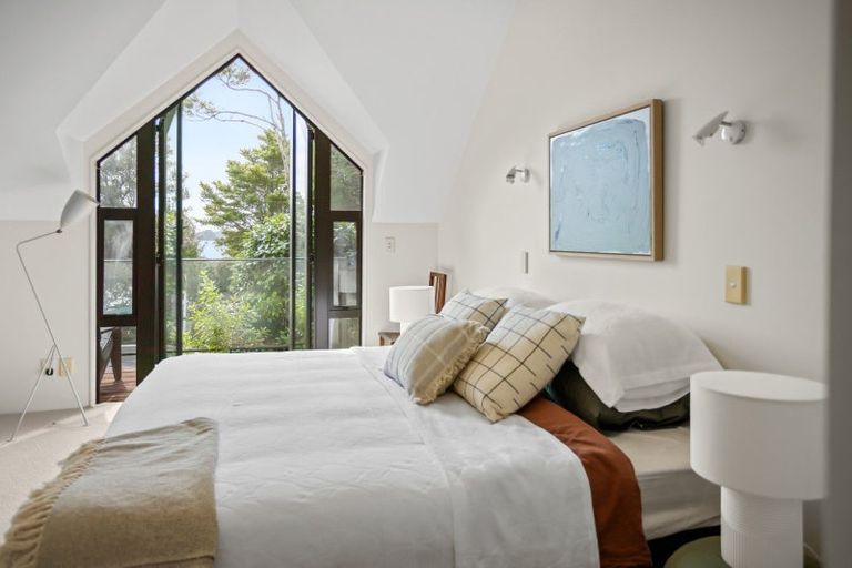 Photo of property in 16 James Clendon Place, Okiato, Russell, 0272