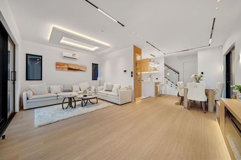 Photo of property in 7c Sirius Place, Botany Downs, Auckland, 2010
