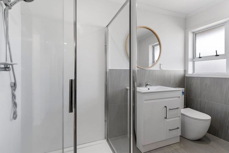 Photo of property in 20b Adams Road, Manurewa, Auckland, 2102