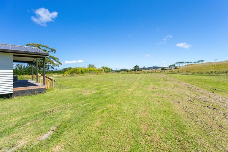 Photo of property in 20 Journeys End, Tapora, 0977