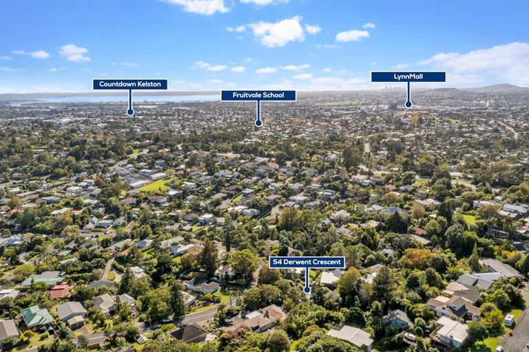 Photo of property in 54 Derwent Crescent, Titirangi, Auckland, 0604