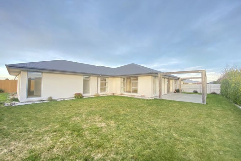 Photo of property in 24 Burnham School Road, Rolleston, 7614